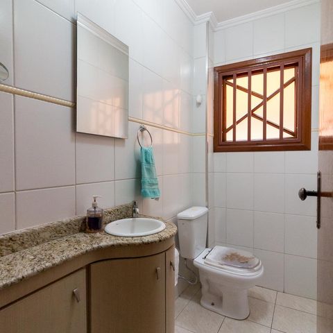 Casa à venda com 183m², 3 quartos e 2 vagasLavabo