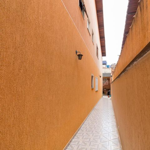 Casa à venda com 183m², 3 quartos e 2 vagasÁrea lateral externa