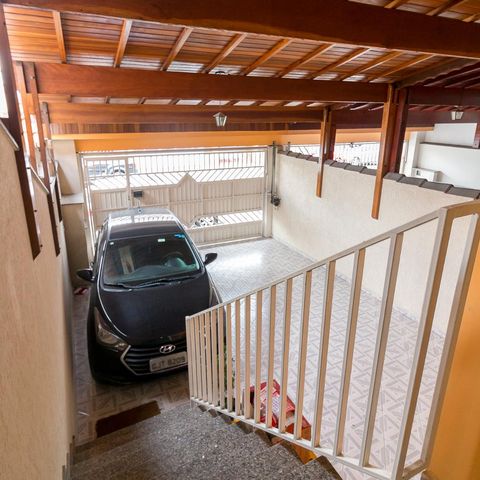 Casa à venda com 183m², 3 quartos e 2 vagasEntrada da casa
