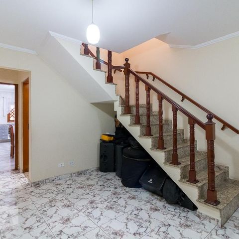 Casa à venda com 183m², 3 quartos e 2 vagasSala