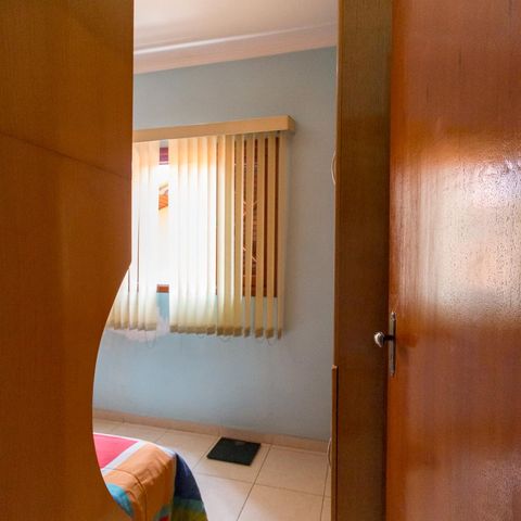 Casa à venda com 183m², 3 quartos e 2 vagasQuarto 1