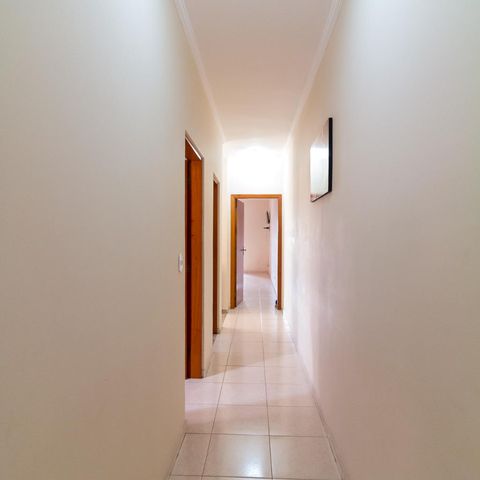 Casa à venda com 183m², 3 quartos e 2 vagasCorredor