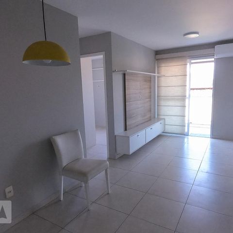 Apartamento à venda com 51m², 2 quartos e 1 vaga Apartamento à venda com 51m², 2 quartos e 1 vagaSala