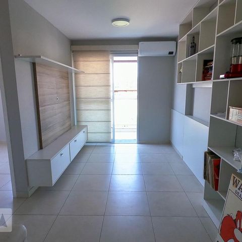 Apartamento à venda com 51m², 2 quartos e 1 vaga Apartamento à venda com 51m², 2 quartos e 1 vagaSala