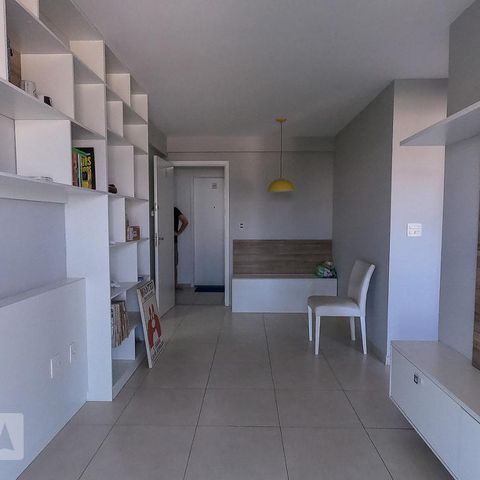 Apartamento à venda com 51m², 2 quartos e 1 vaga Apartamento à venda com 51m², 2 quartos e 1 vagaSala