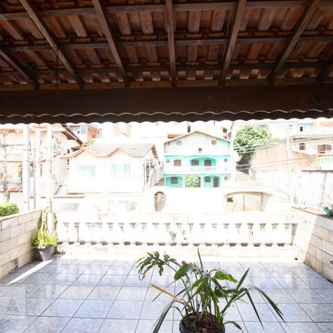 Casa à venda com 200m², 5 quartos e 2 vagasVista do Quarto 3