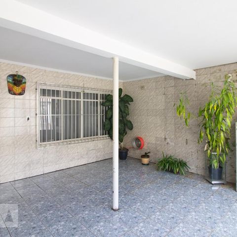 Casa à venda com 200m², 5 quartos e 2 vagasGaragem