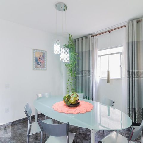 Casa à venda com 200m², 5 quartos e 2 vagasCopa
