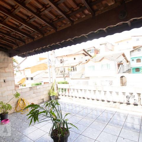 Casa à venda com 200m², 5 quartos e 2 vagasVaranda