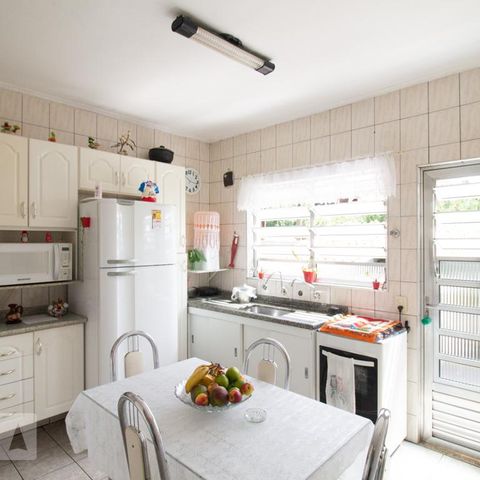 Casa à venda com 200m², 5 quartos e 2 vagasCozinha 1