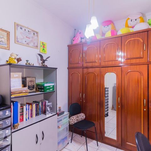 Casa à venda com 200m², 5 quartos e 2 vagasQuarto 2