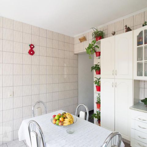 Casa à venda com 200m², 5 quartos e 2 vagasCozinha 1