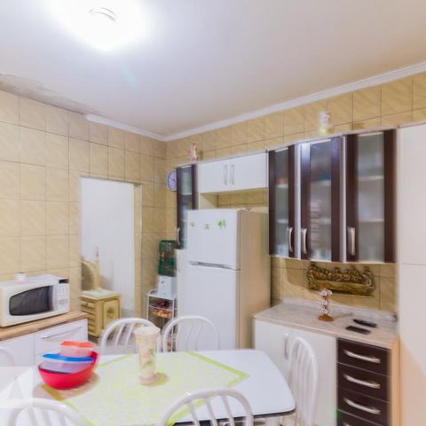 Casa à venda com 200m², 5 quartos e 2 vagasCozinha 2