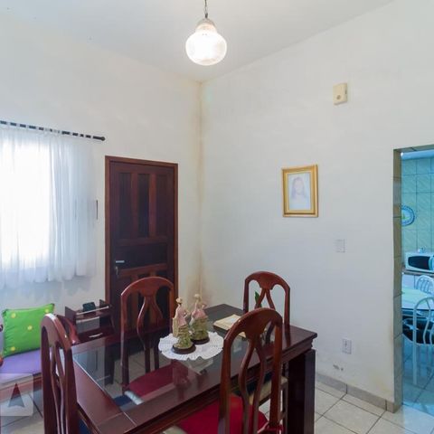 Casa à venda com 200m², 5 quartos e 2 vagasSala 2