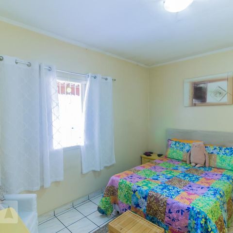 Casa à venda com 200m², 5 quartos e 2 vagasQuarto 3