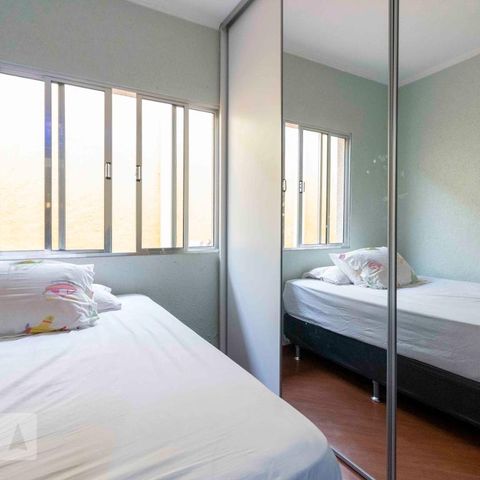 Casa à venda com 218m², 3 quartos e 5 vagasQuarto 2