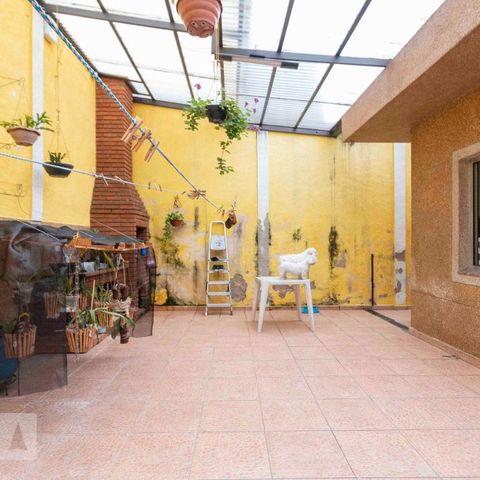 Casa à venda com 218m², 3 quartos e 5 vagasÁrea de Serviço 