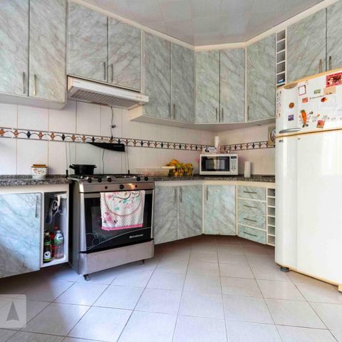 Casa à venda com 218m², 3 quartos e 5 vagasCozinha