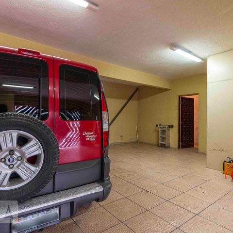 Casa à venda com 218m², 3 quartos e 5 vagasGaragem