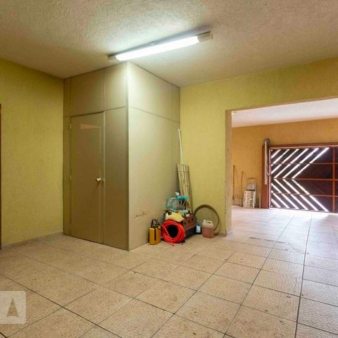 Casa à venda com 218m², 3 quartos e 5 vagasGaragem