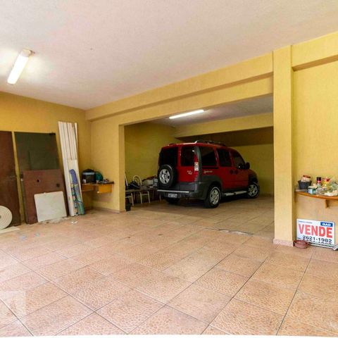 Casa à venda com 218m², 3 quartos e 5 vagasGaragem