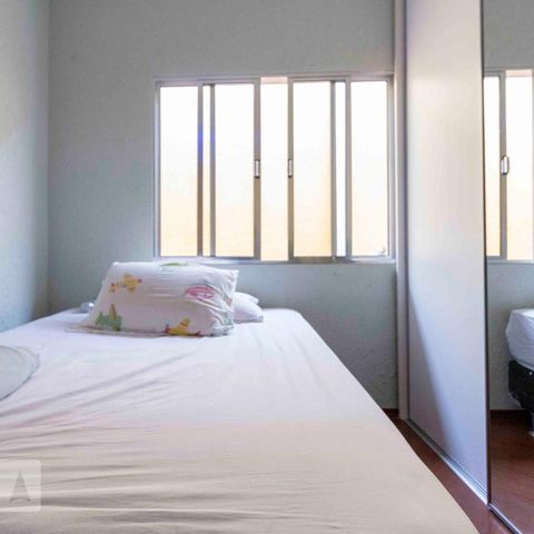 Casa à venda com 218m², 3 quartos e 5 vagasQuarto 2