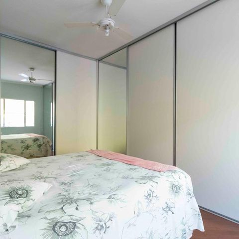 Casa à venda com 218m², 3 quartos e 5 vagasQuarto 1 - Suite