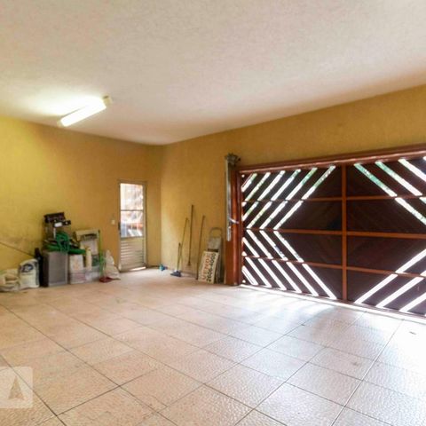 Casa à venda com 218m², 3 quartos e 5 vagasGaragem