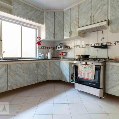 Casa à venda com 218m², 3 quartos e 5 vagasCozinha
