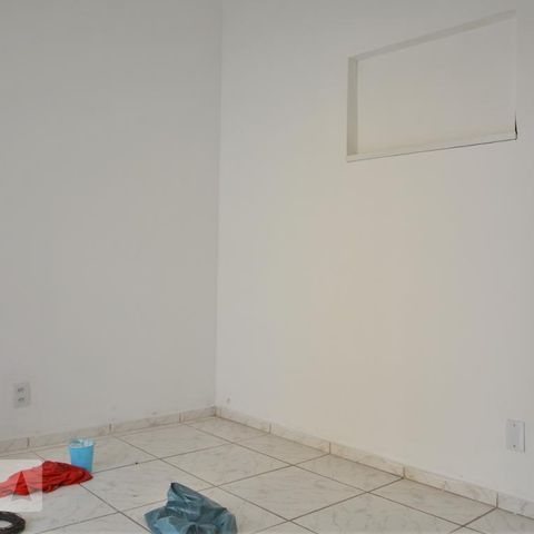 Casa de condomínio à venda com 160m², 4 quartos e 1 vagaSala