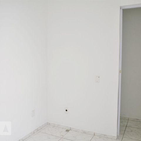 Casa de condomínio à venda com 160m², 4 quartos e 1 vagaQuarto 2