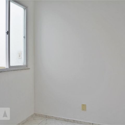 Casa de condomínio à venda com 160m², 4 quartos e 1 vagaQuarto 2