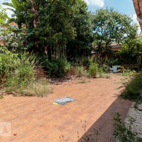 Casa para alugar com 450m², 5 quartos e 1 vagaQuintal