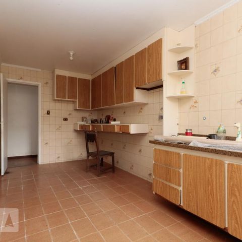 Casa para alugar com 450m², 5 quartos e 1 vagaCozinha