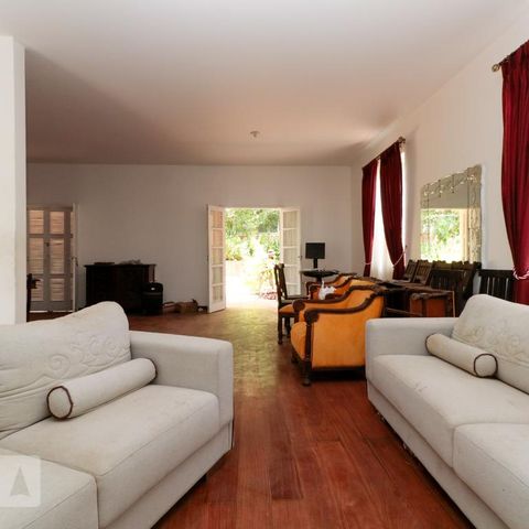 Casa para alugar com 450m², 5 quartos e 1 vagaSala