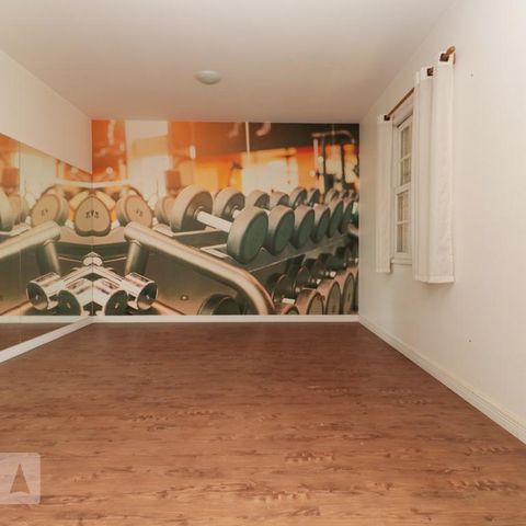 Casa para alugar com 450m², 5 quartos e 1 vagaQuarto 1
