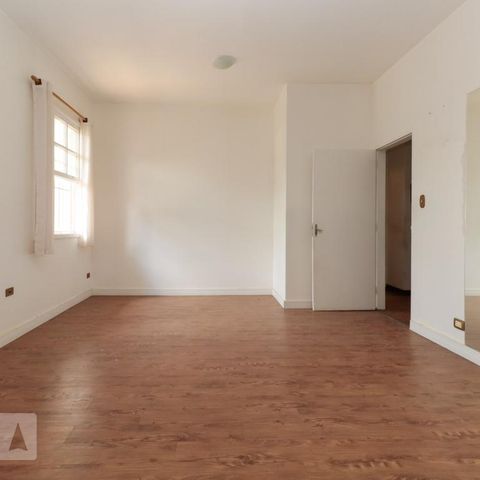 Casa para alugar com 450m², 5 quartos e 1 vagaQuarto 1