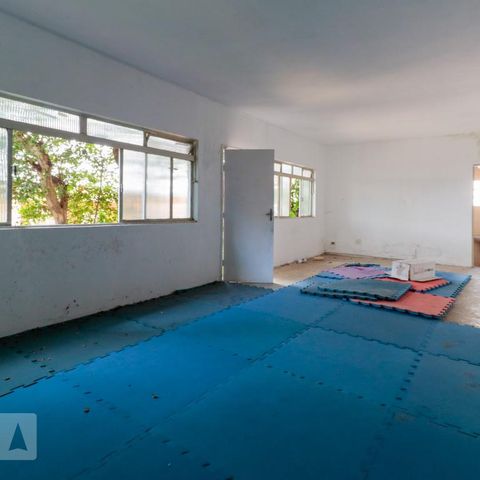 Casa para alugar com 450m², 5 quartos e 1 vagaSala