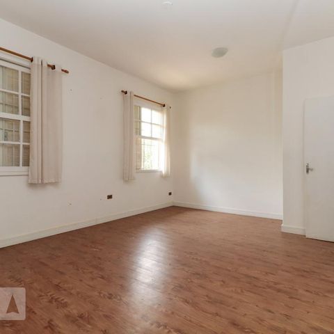 Casa para alugar com 450m², 5 quartos e 1 vagaQuarto 1