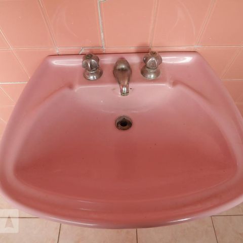 Casa à venda com 200m², 4 quartos e 3 vagasBanheiro - pia
