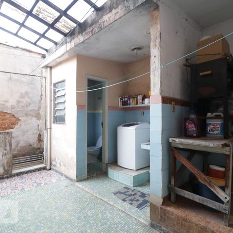Casa à venda com 200m², 4 quartos e 3 vagasArea de serviço