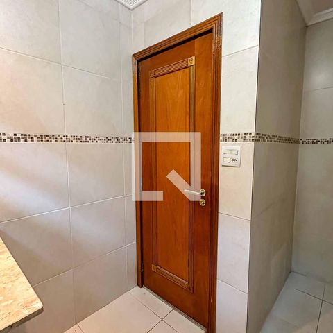 Casa à venda com 200m², 3 quartos e 5 vagasBanheiro da Suíte 3