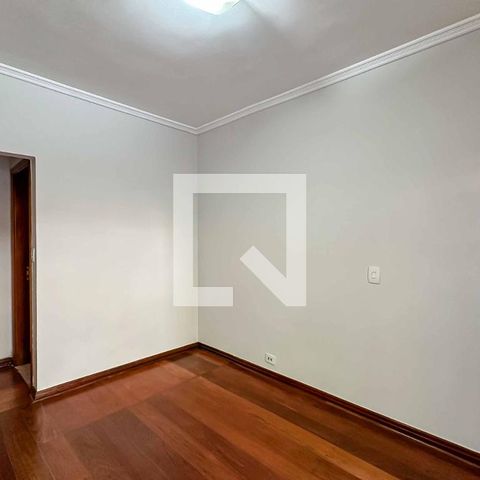 Casa à venda com 200m², 3 quartos e 5 vagasSuíte 3