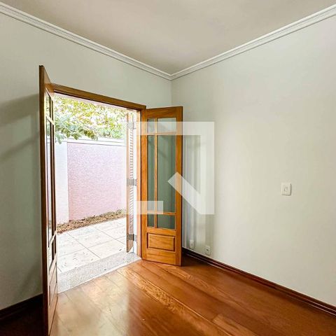 Casa à venda com 200m², 3 quartos e 5 vagasSuíte 2