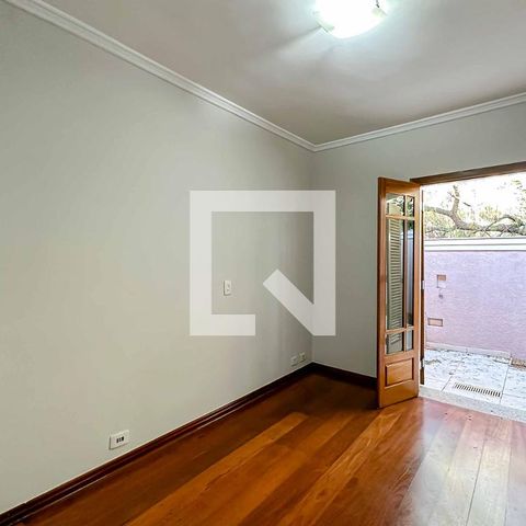 Casa à venda com 200m², 3 quartos e 5 vagasSuíte 3