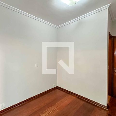 Casa à venda com 200m², 3 quartos e 5 vagasSuíte 2