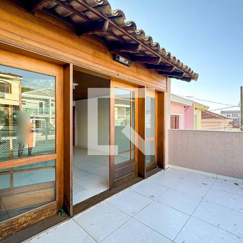 Casa à venda com 200m², 3 quartos e 5 vagasVaranda