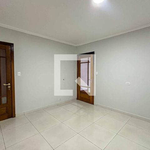 Casa à venda com 200m², 3 quartos e 5 vagasCopa