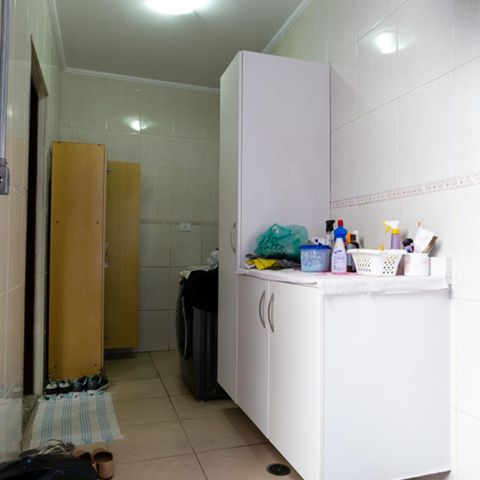 Casa à venda com 140m², 3 quartos e 2 vagas Casa à venda com 140m², 3 quartos e 2 vagasÁrea de Serviço