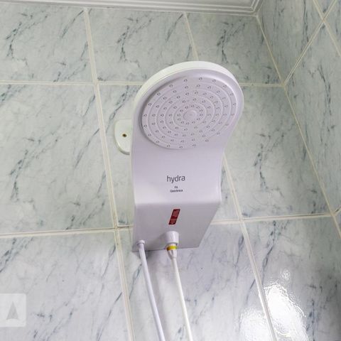 Casa à venda com 140m², 3 quartos e 2 vagas Casa à venda com 140m², 3 quartos e 2 vagasBanheiro da Suíte 1